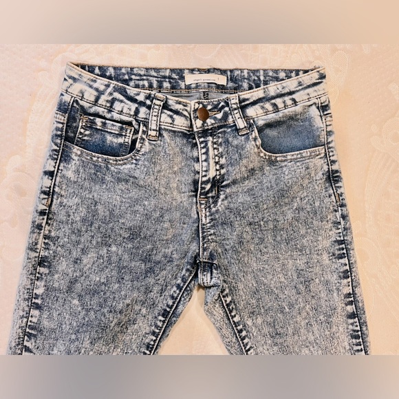Angel 😇 Premium skinny jeans - EUC - Picture 2 of 4